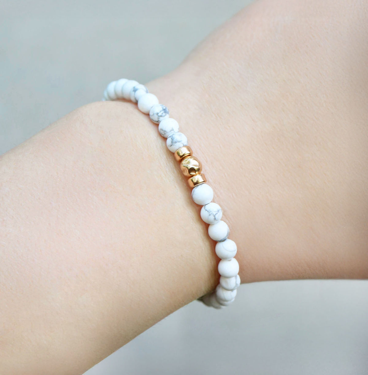 Dainty Empowered Bracelet | Howlite