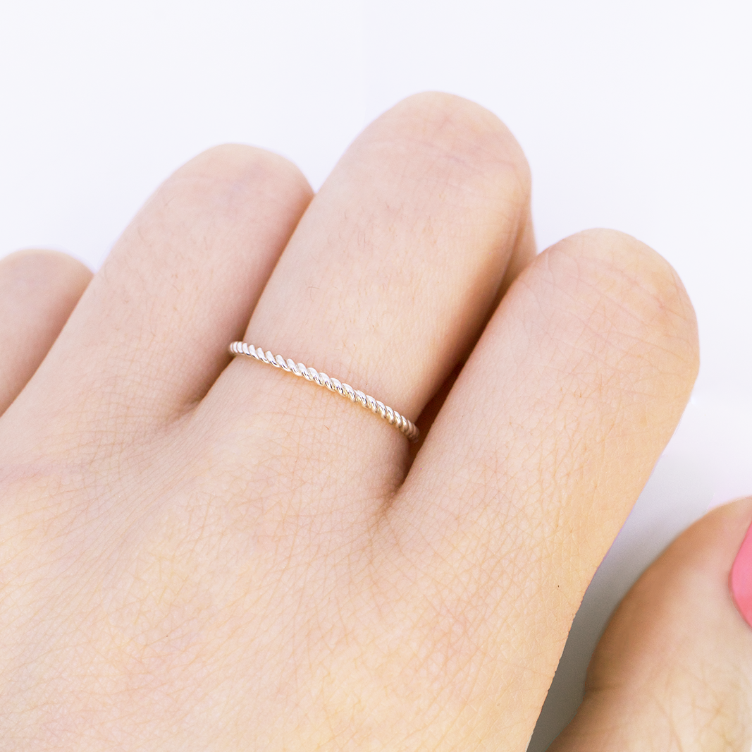 Dainty Silver Rope Ring