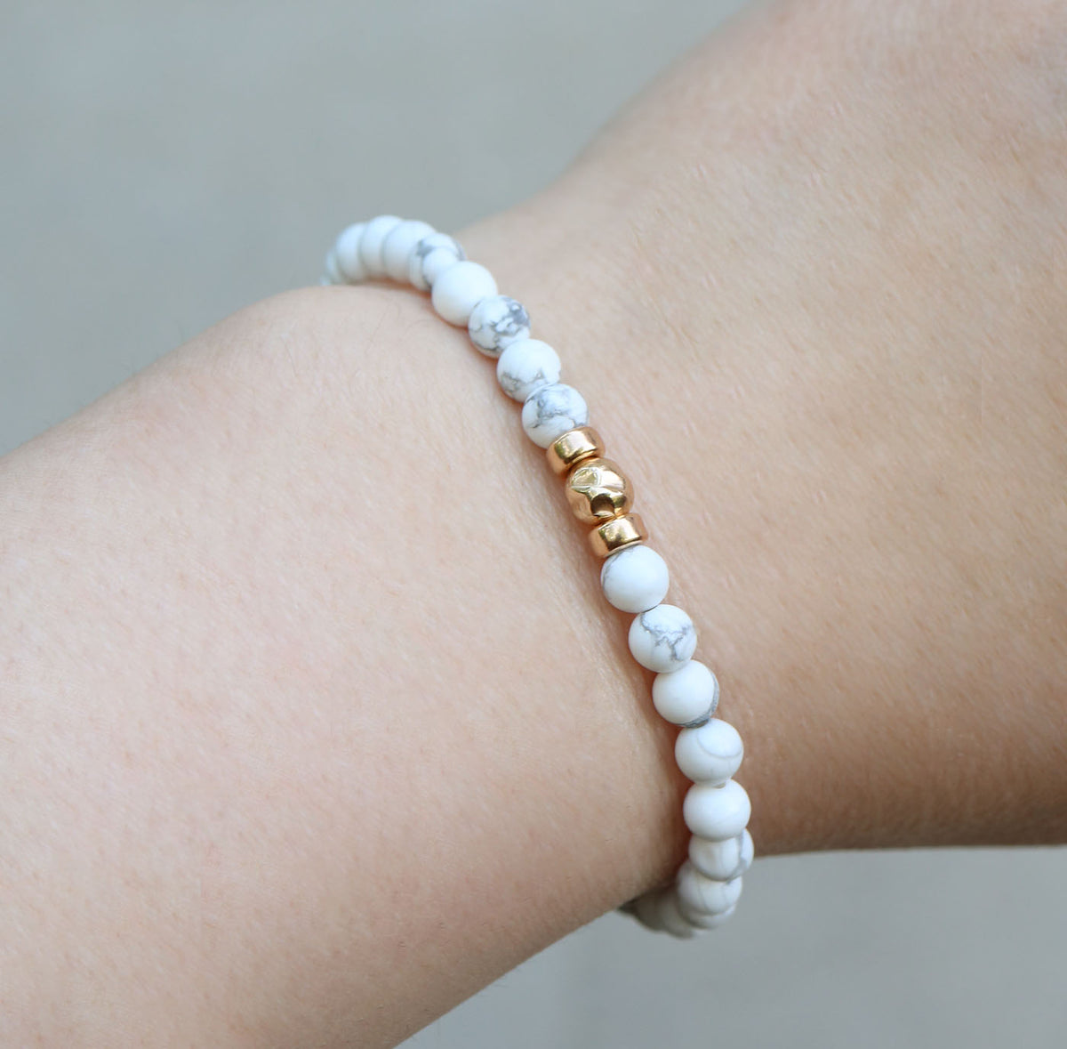 Dainty Empowered Bracelet | Howlite