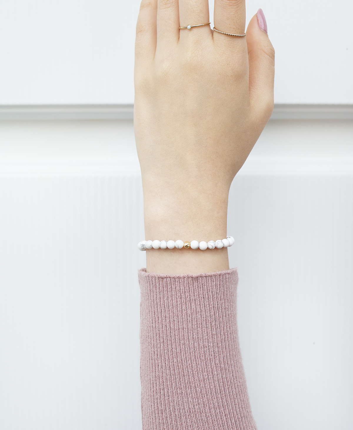 Dainty Calmness Bracelet | Howlite