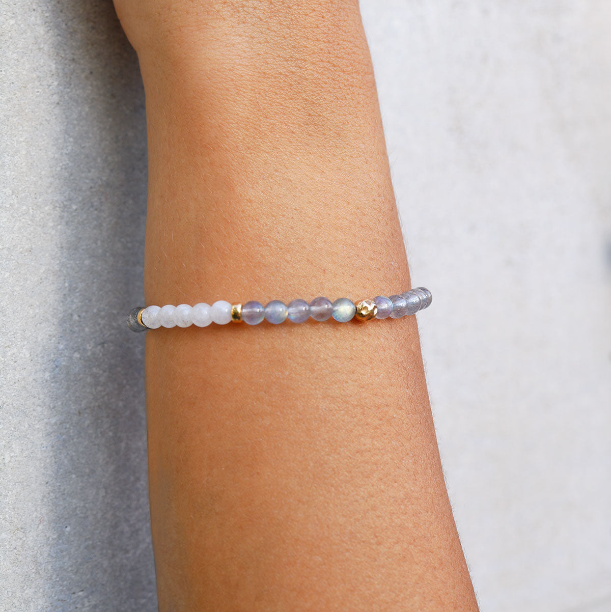 Dainty Aligned Luxe Bracelet | Labradorite &amp; Moonstone